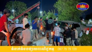 បុរសវ័យចំណាស់ម្នាក់ សង្ស័យស្រវឹងស្រា បានបើករថយន្តធ្លាក់ប្រឡាយ